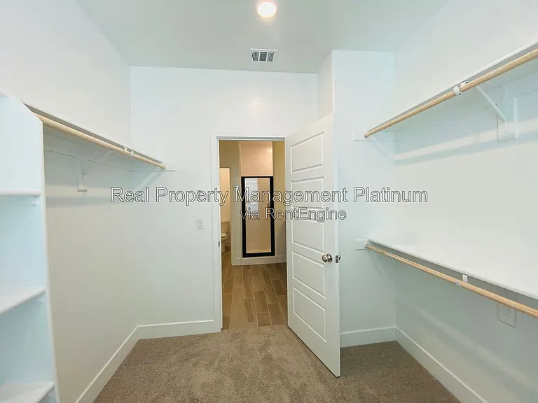 2752 E Tamarind Dr — Photo 7