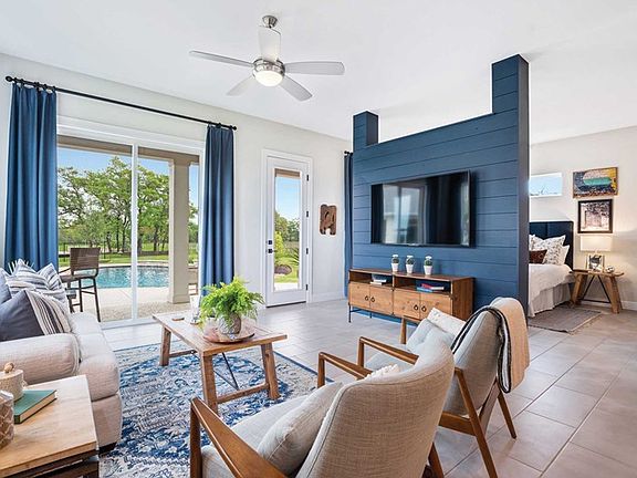 The Casita 2 - Living Room