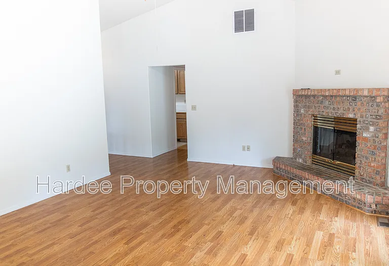 9952 W Pattie Dr — Photo 7