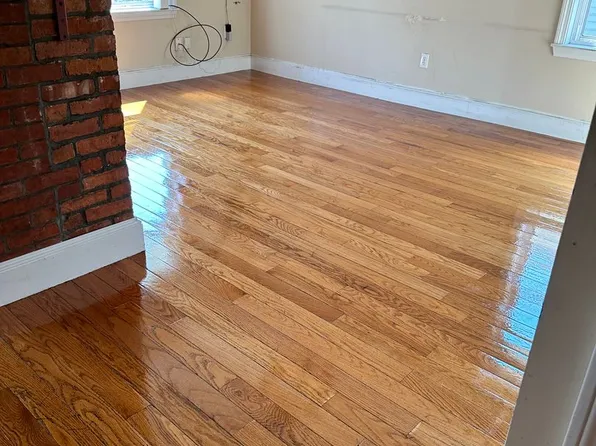 30 Circuit St, Roxbury, MA