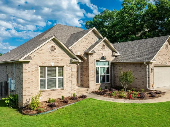 15305 Hartford St, Little Rock, AR 72223