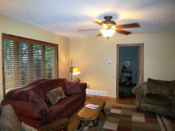 2nd image of 720 Greenwood Dr