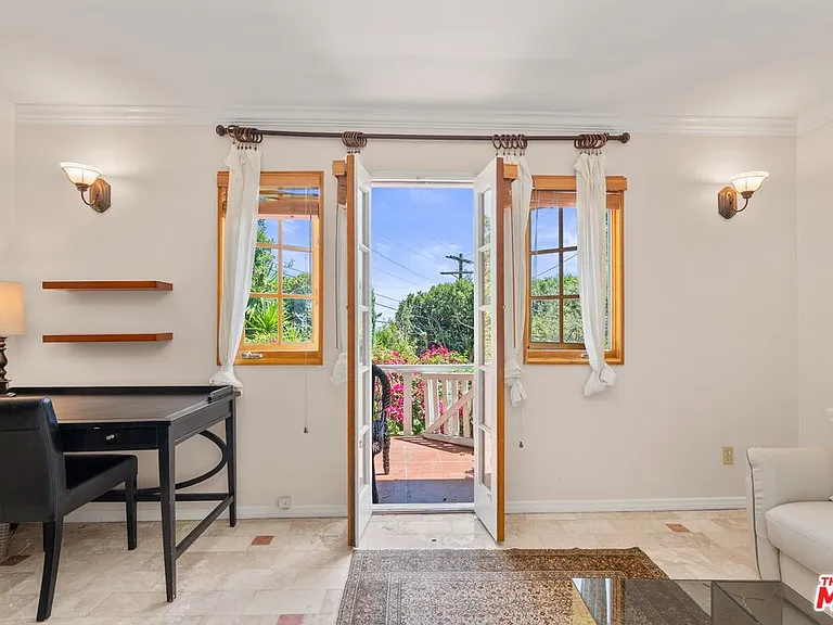 8298 Presson Pl — Photo 3