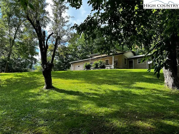 650 Roundabout Road, Creston, NC 28615