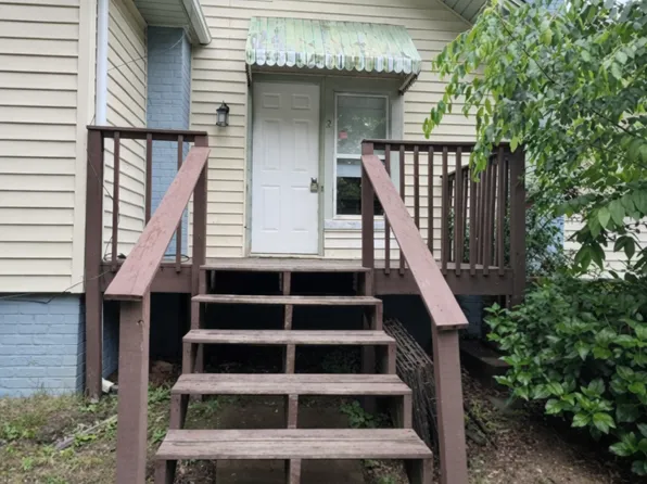 1827 1st Ave NW APT 2, Hickory, NC 28601
