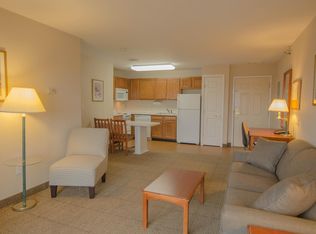 1702 Shelburne Rd, South Burlington, VT 05403