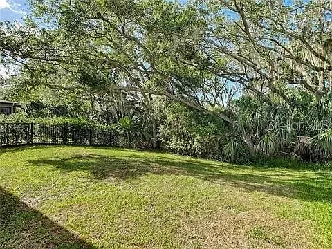6402 Yellow Buckeye Dr — Photo 4