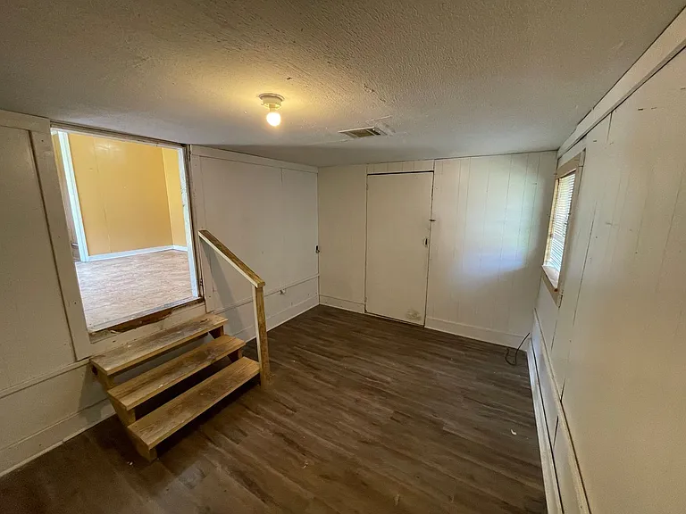 3445 Penick St — Photo 10
