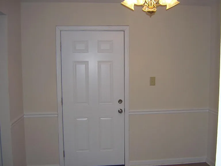 2220 Kings Gate Cir #A — Photo 9