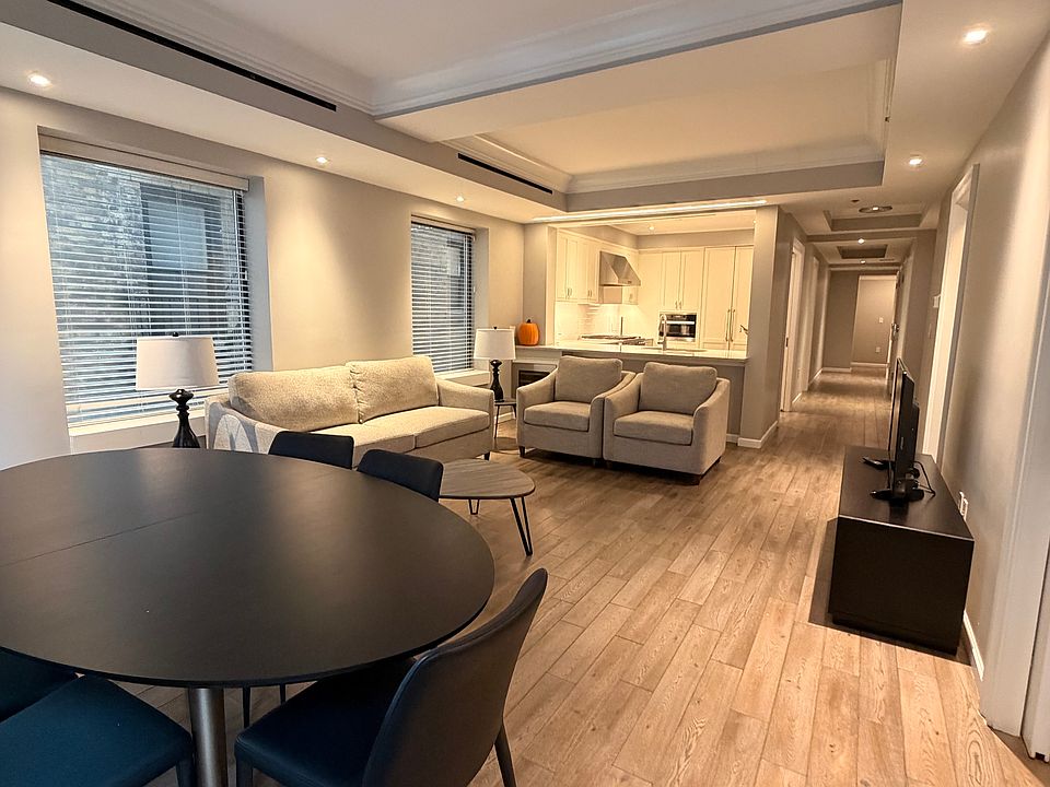 1st image of 207 W 75th St #4