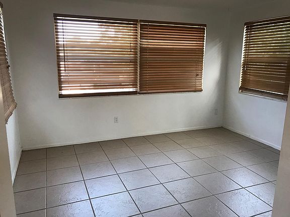 Bonus room back office