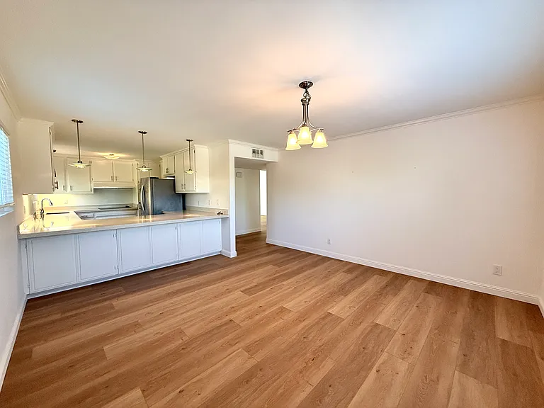 5770 Soledad Mountain Rd — Photo 19