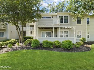567 Applewood Ct, Howell, NJ 07731