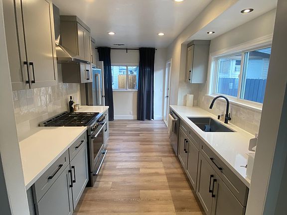 5th image of 407 W Harvard St