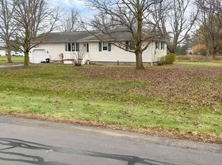 6252 Mann Rd, Akron, NY 14001