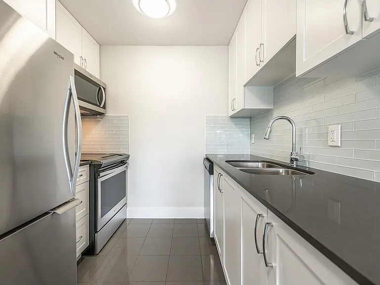 628 Dallas Rd #105 — Photo 5