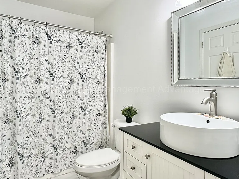 10111 Austrian Way — Photo 20