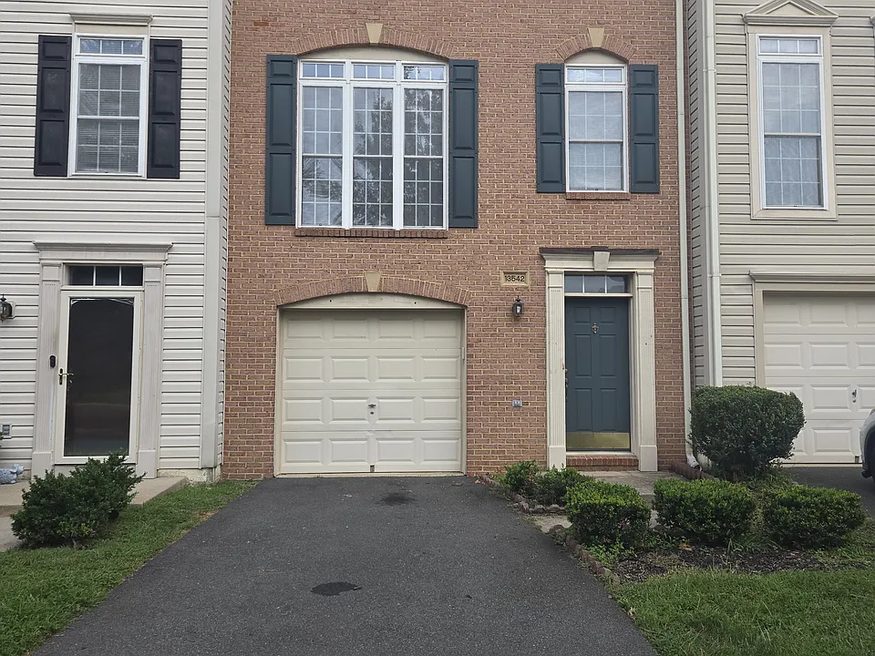 13542 Prairie Mallow Ln