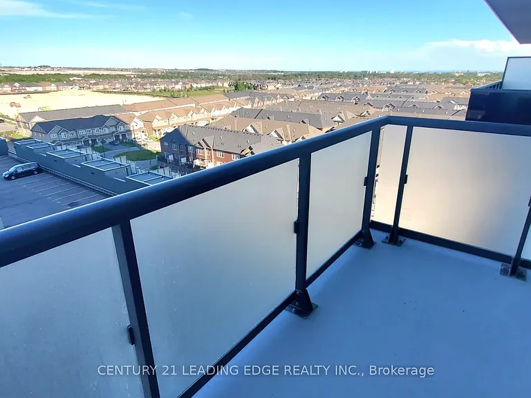 2545 Simcoe St N #803 — Photo 25