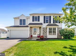 80 Taylor Dr, York, PA 17404