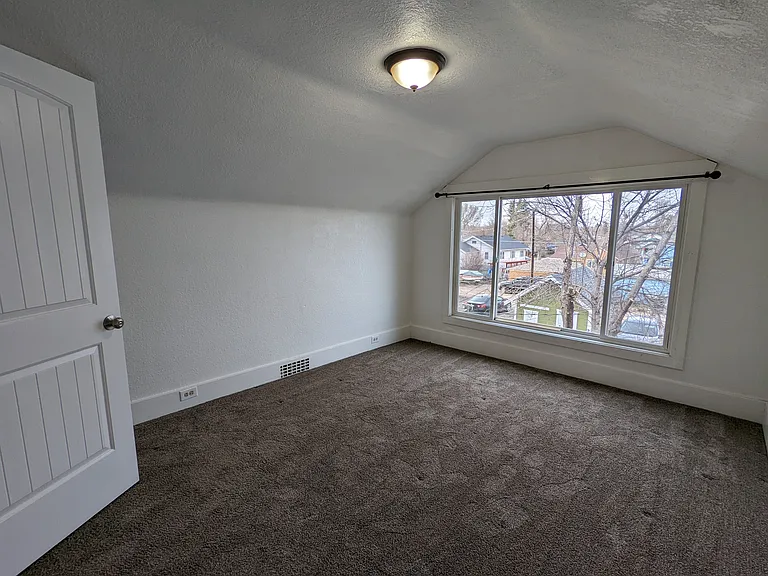 619 8th Ave S #619 — Photo 22