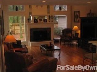 9 Cape Chestnut Dr, Spring, TX 77381