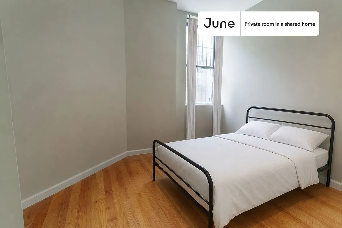 Full bedroom in 4 bed/1.5 bath home in Upper West Side #1580 C — Photo 1