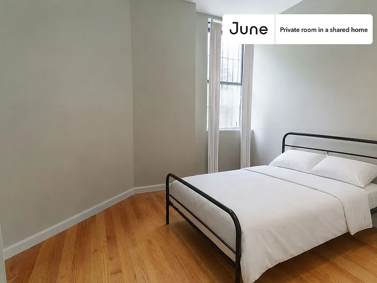 354 Cathedral Park Way #C — Photo 1