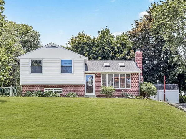 635 Glenwood Road, Yorktown Heights, NY 10598