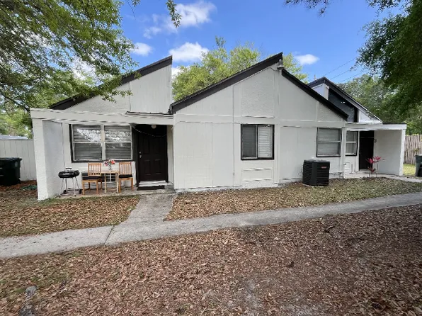 8230 San Jose Manor Dr E APT 3, Jacksonville, FL 32217