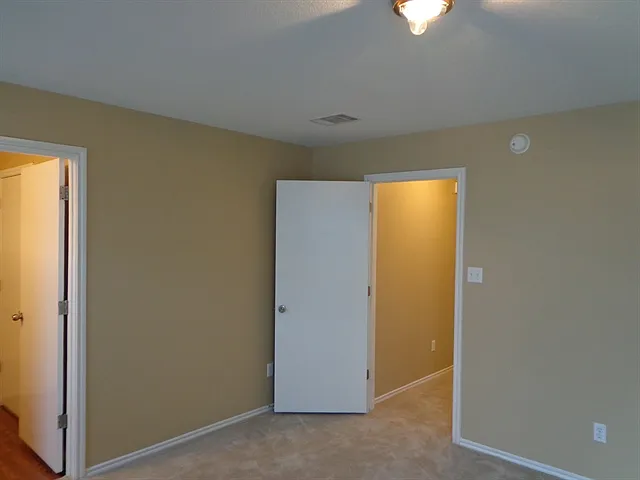 279 Quarter Ave — Photo 8