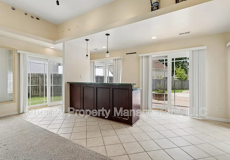 1012 Austenwood Ct — Photo 8