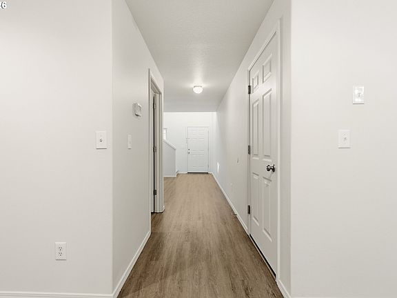5th image of 2535 NE 127th Ave