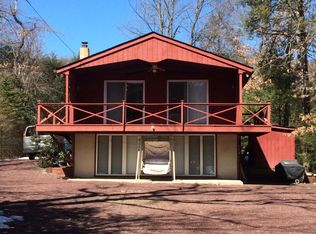70 Crescent Dr, Nesquehoning, PA 18240
