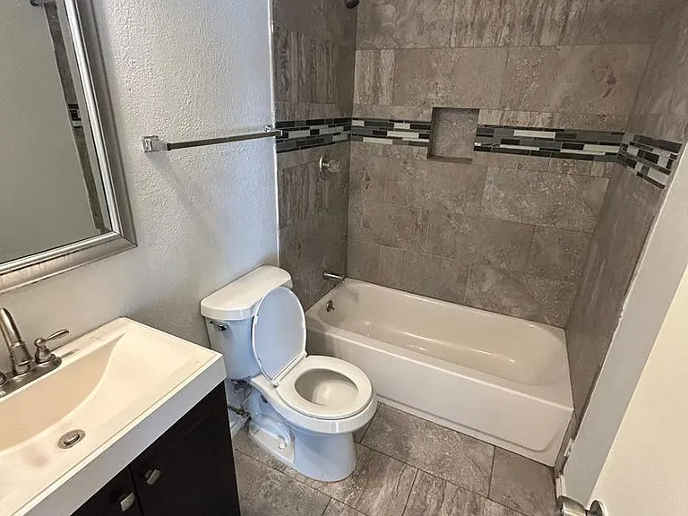 3408 Poplar Springs Ln — Photo 5