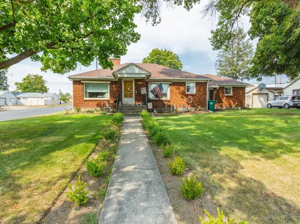 1528 W Kiernan Ave, Spokane, WA 99205
