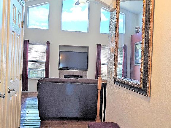 Entrance hallway to the main living area