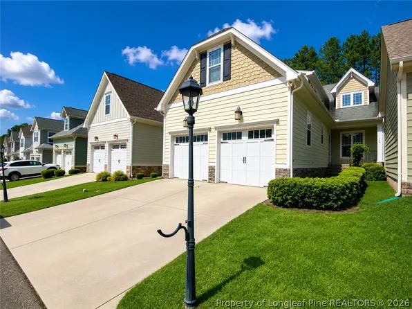 175 Pine Hawk Dr, Spring Lake, NC 28390