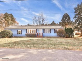 5 Clearview Blvd, Castleton, NY 12033