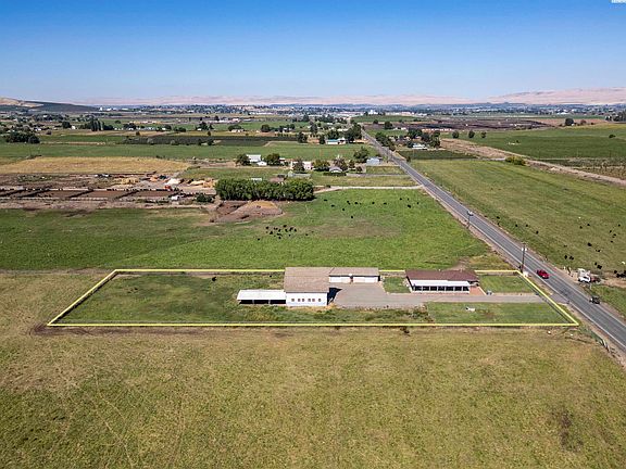 3rd image of 3050 Midvale Rd
