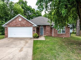 2245 Brookview St, Elkins, AR 72727