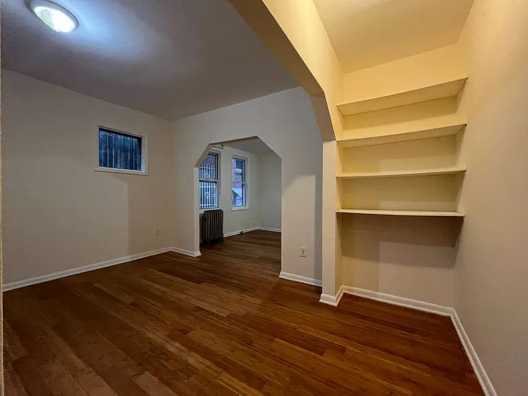 180 Bergen Ave #2 — Photo 10
