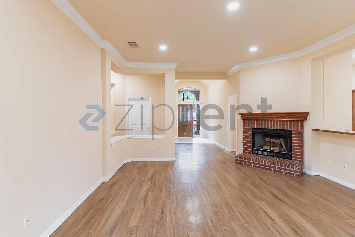 Building Photo - 1215 Timber Bend Dr