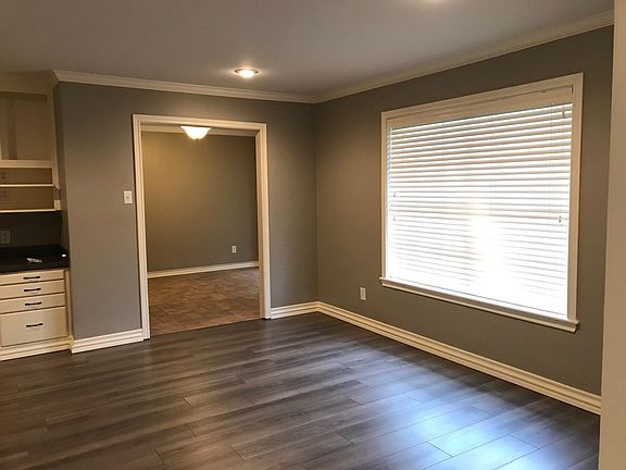 4th image of 2308 Kentucky Dr