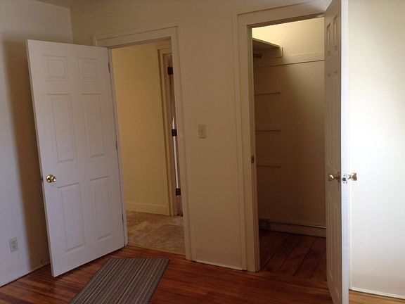 5th image of 34 Woodbridge St #3