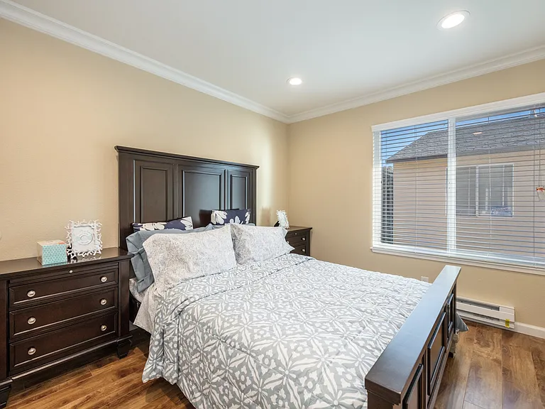 888 Golden Saratoga-Cupertino Apartment Homes — Photo 59