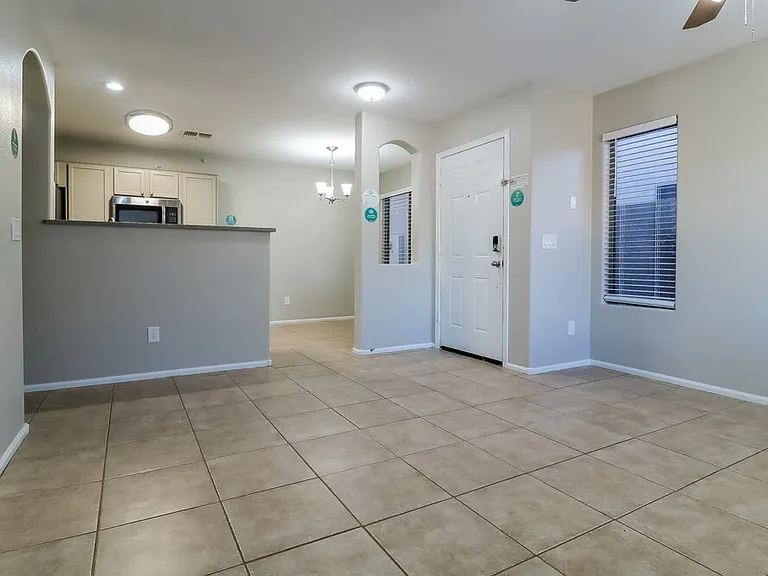 12508 W Windsor Blvd — Photo 5