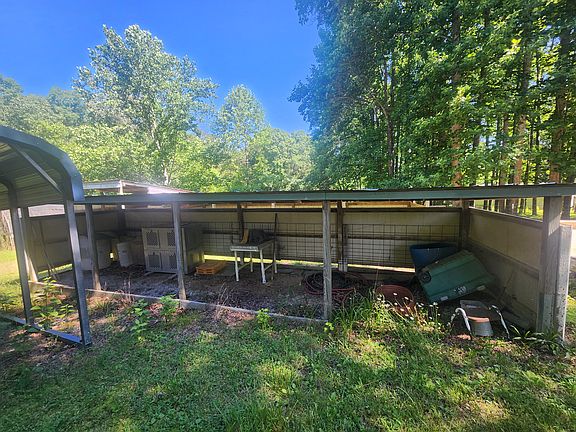 3rd image of 88 Cajun Hill Rd