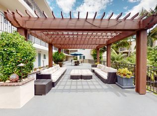 Villa Bonita Apartments, Sherman Oaks, CA 91403
