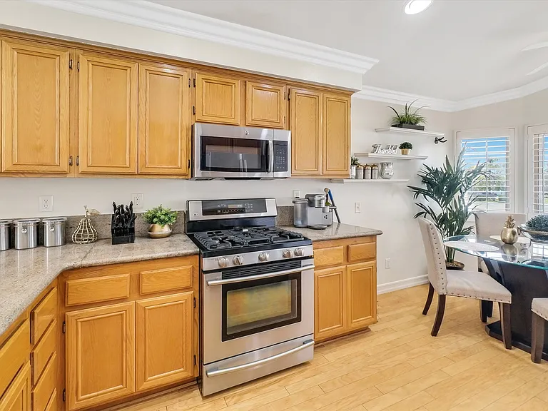 12214 Tunbridge Ct — Photo 15